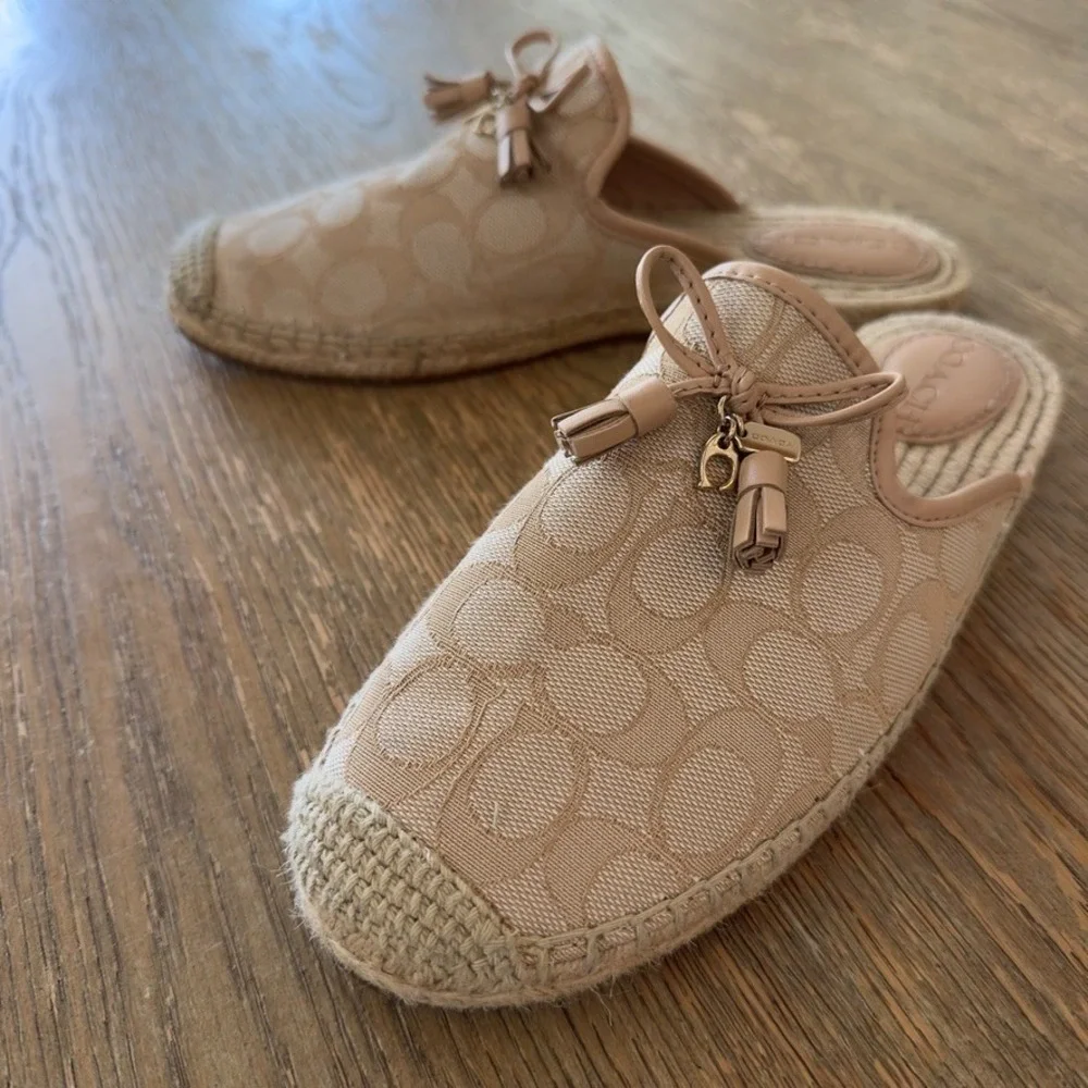 Coach Signature Espadrille Mules Slides Women's 9 Tan Beige Jacquard Tassel Bow